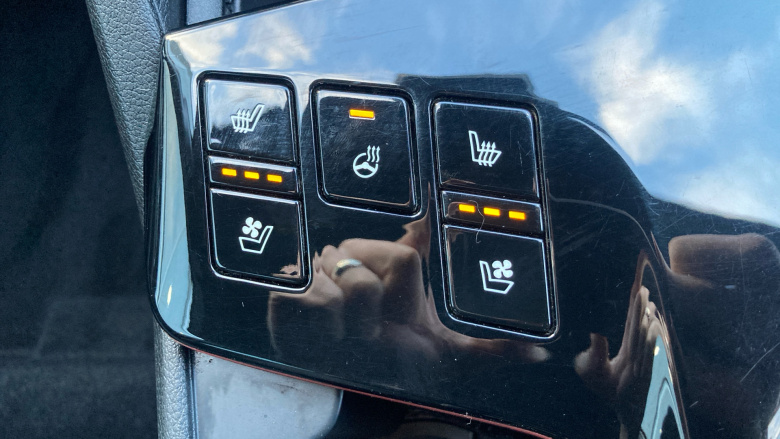 Kia Sportage 1.6T GDi 207 HEV GT-Line S 5dr Auto AWD Hybrid Estate